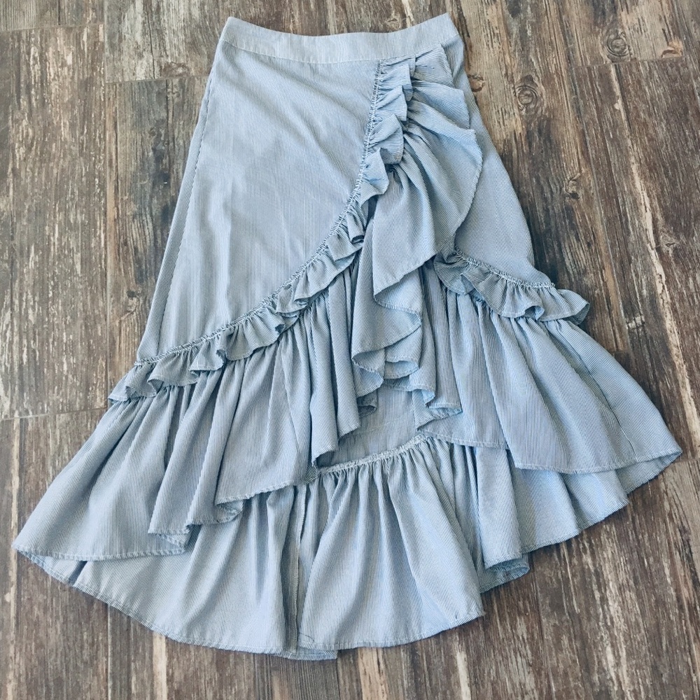 SUGARLIPS SEERSUCKER RUFFLE SKIRT.